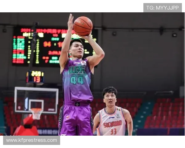 浙江稠州金租激战强劲对手全场鏖战展现团队实力与拼搏精神